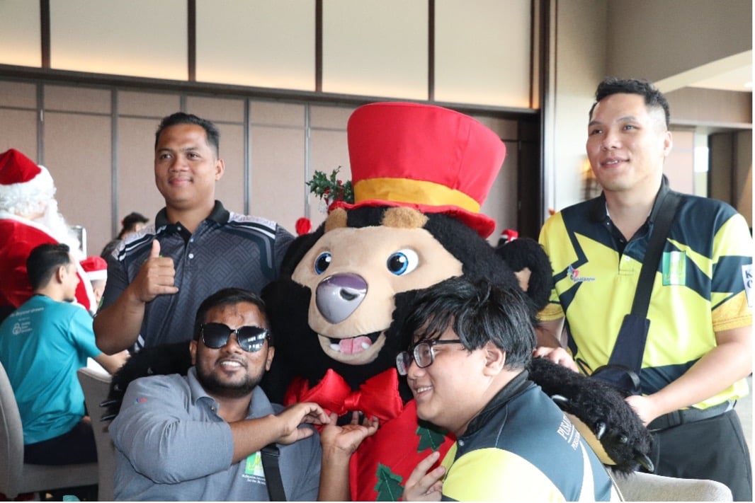 GENM Hosts Heart-warming Christmas Celebration for the Blind and Visually Impaired from the Malaysian Association for the Blind (MAB) image 3