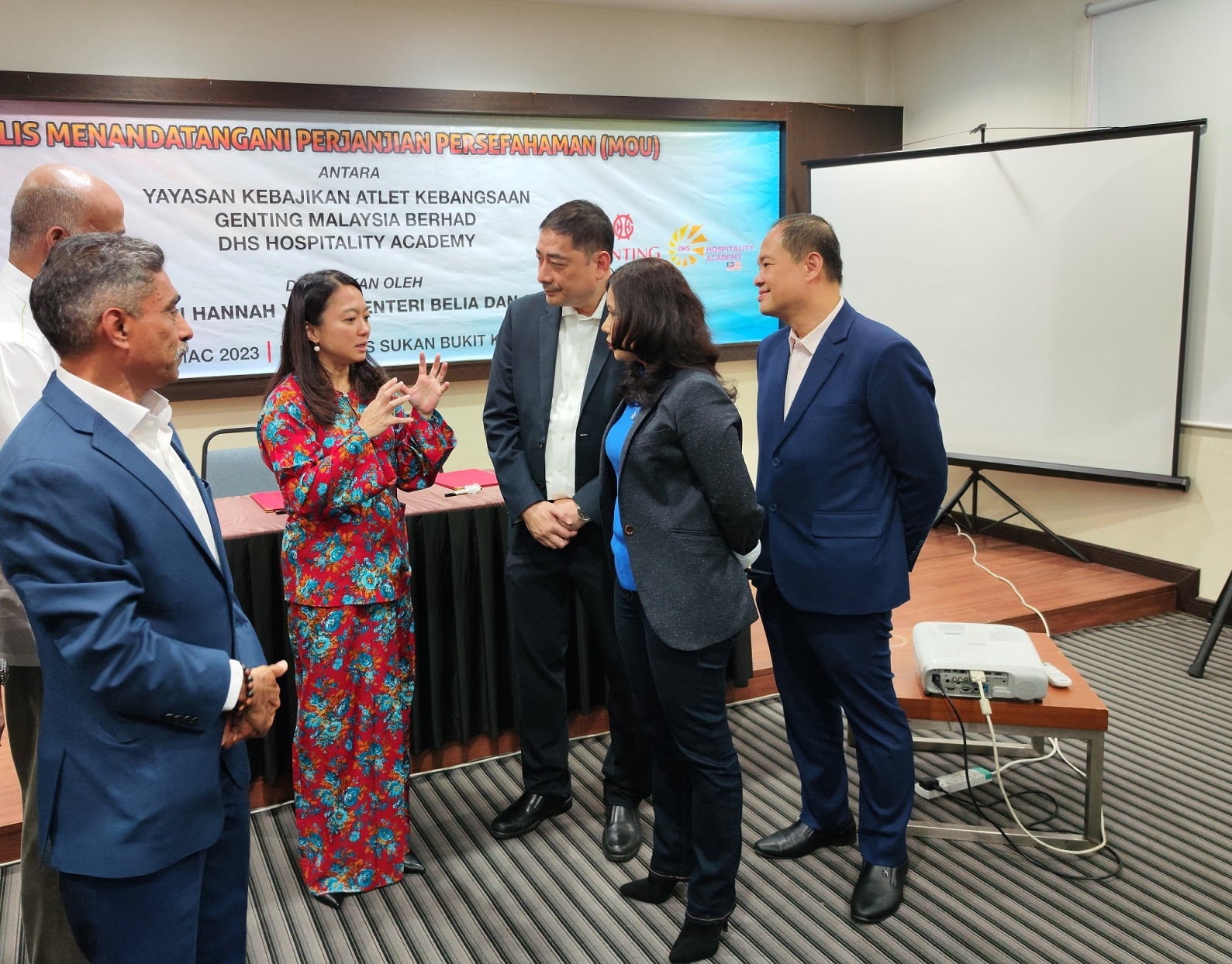 MoU Signing between YAKEB, Genting Malaysia Berhad and DHS Hospitality Academy image 5
