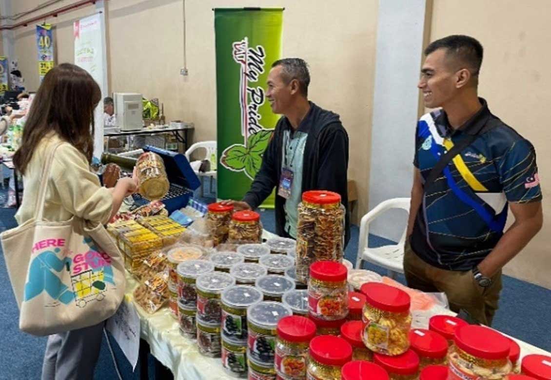 RWG’s Support for Bentong Prison Inmates at Employee Night Market and Sales Bazaar image 4